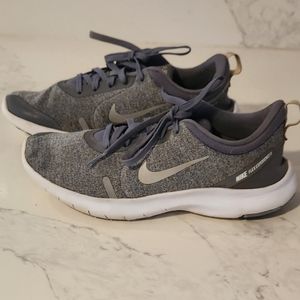 NIKE FLEX EXPERIENCE RN 8 Running Shoes